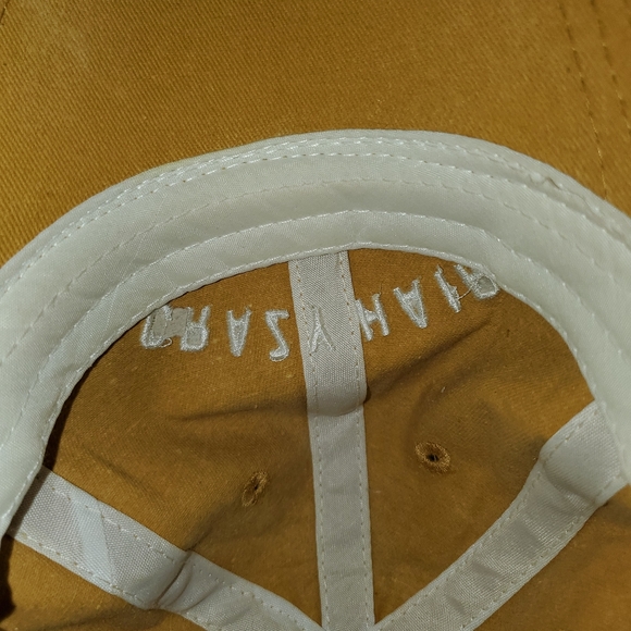 Hat - Picture 3 of 4